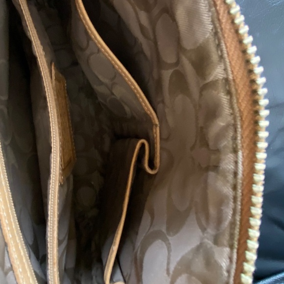 Coach Legacy Leather Shoulder Bag Style 9326 – British Tan – Classic Zip Hobo - Picture 9 of 10